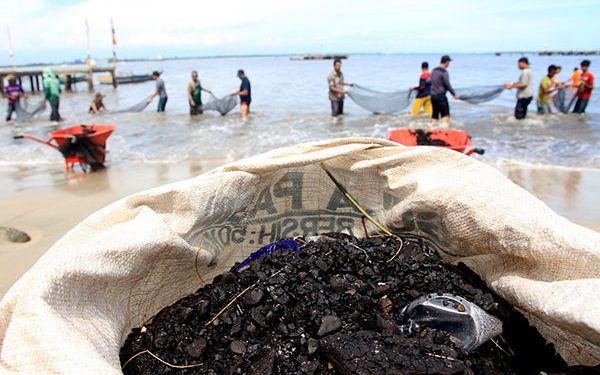 Presiden Jokowi: Cabut Aturan Pelonggaran Limbah B3 Menjadi Limbah Non B3!