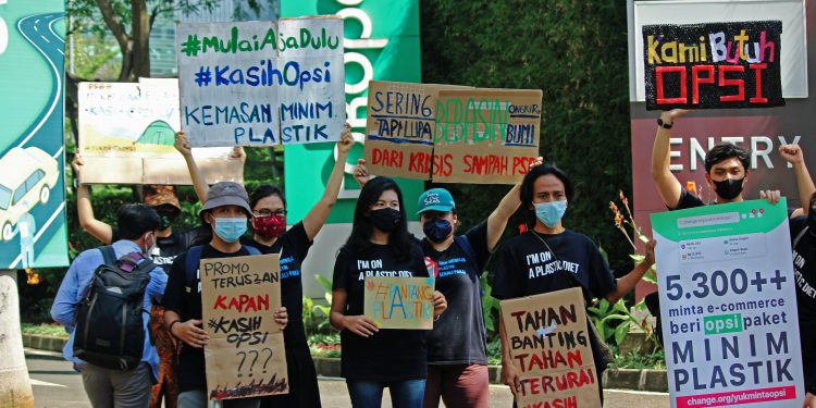 Lewat Aksi Damai, Konsumen Mengirimkan Sembilan Pesan kepada Sembilan  E-Commerce