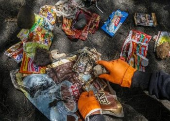 Bahaya di Balik Maraknya Sampah Plastik Sachet