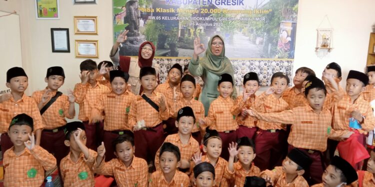95 Siswa Belajar Pengelolaan Sampah di Kampung SIBA KLASIK Untuk Program P5