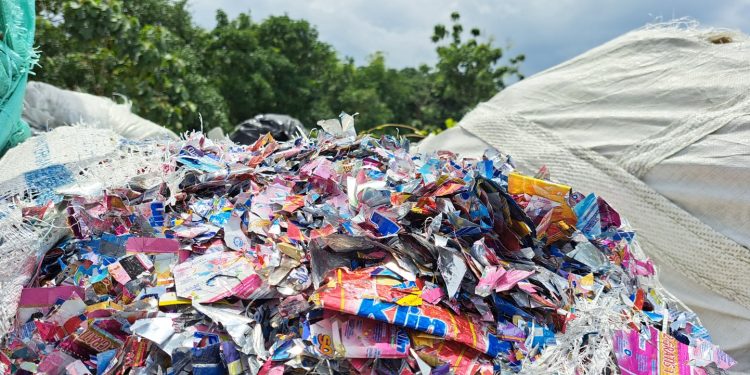 Lonjakan Harga dan Krisis Pasokan Plastik Tunjukkan Saatnya Indonesia Beralih ke Sistem Guna Ulang